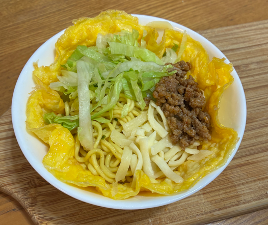 オムそば（タコス風）