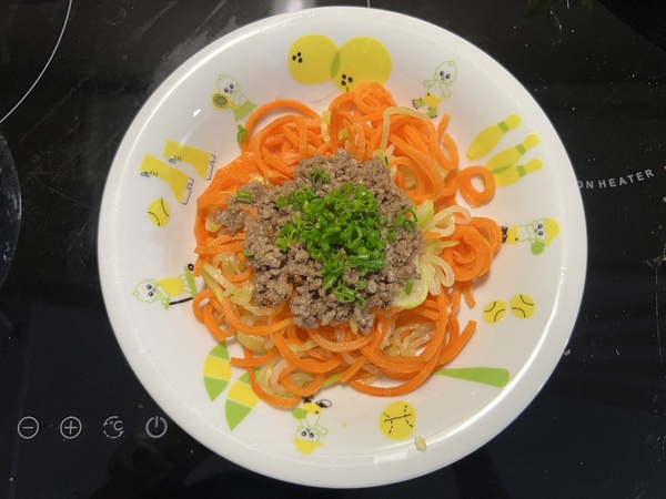 Carrot noodle with beef
