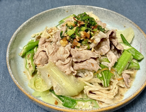 豚と野菜の出汁しゃぶサラダ