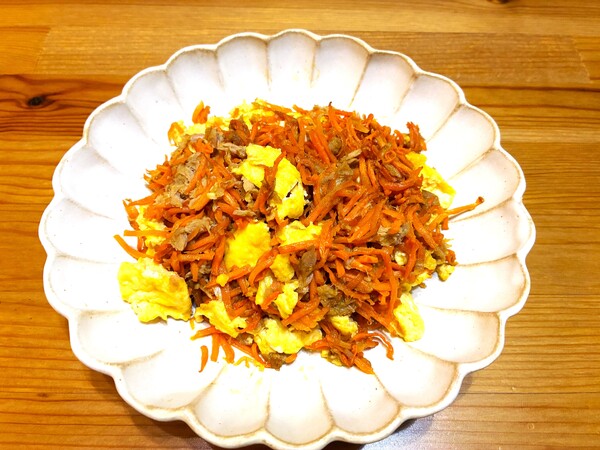 タマゴとツナのにんじんしりしり