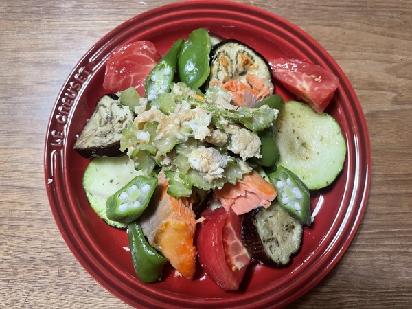 贅沢夏野菜の栄養満点　カンタンサラダ