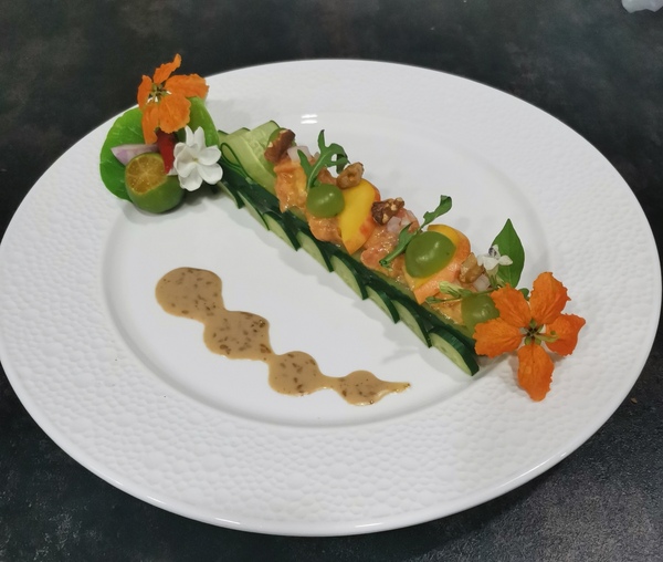 Smoked Salmon Kerabu Salad Boat