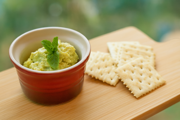 Fluffy Avocado Wasabi Mayo Protein Dip