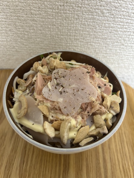 家にある好きな物だけ簡単サラダ