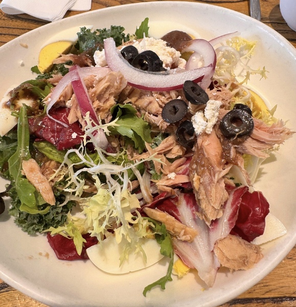 鸡胸肉和风沙拉