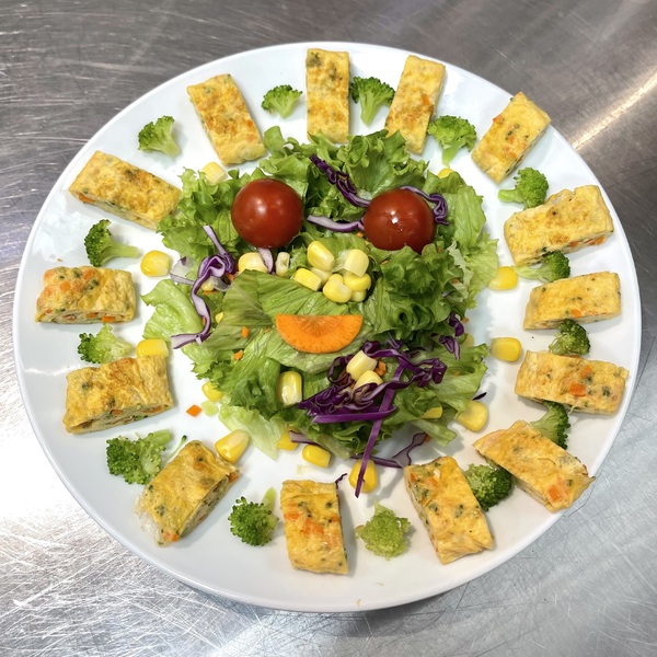 Salad Trứng Cuộn