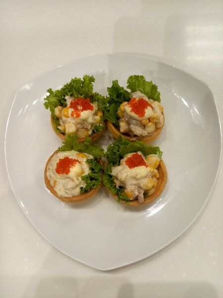 Mini Pie Tuna Salad