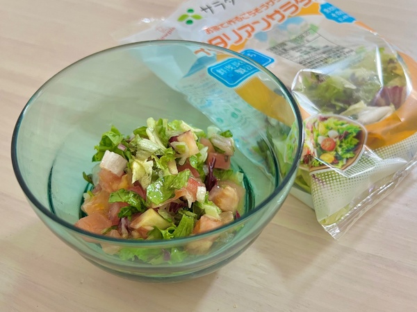 時短おしゃれ！隠し味はタバスコのピリ辛チョップドサラダ