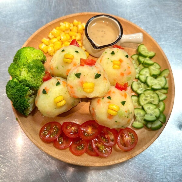 Chic Chop Salad For Kids