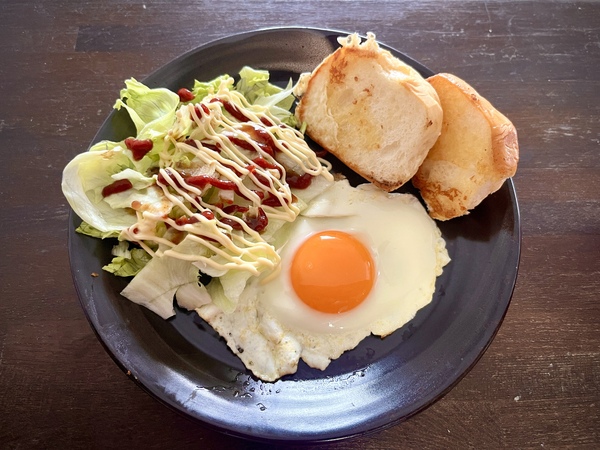 お口の中で月見バーガー