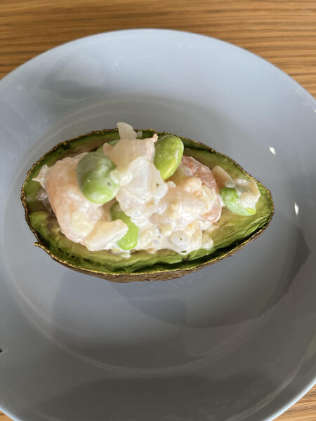 エビと枝豆のアボカドレモンタルタル