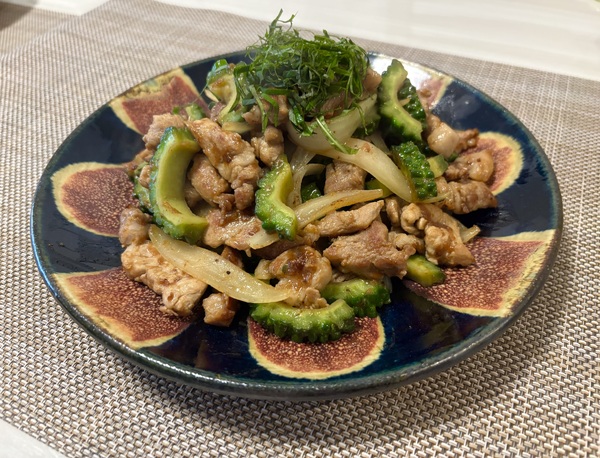 豚肉とゴーヤの梅だれ炒め