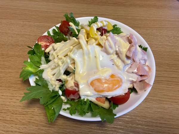 たまごサラダ
