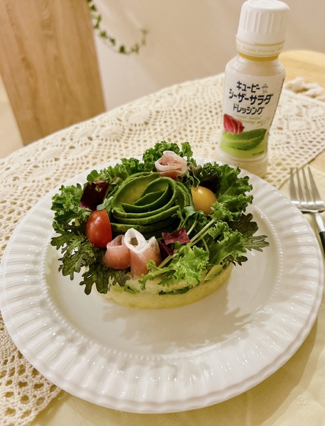 彩り野菜のサラダケーキ