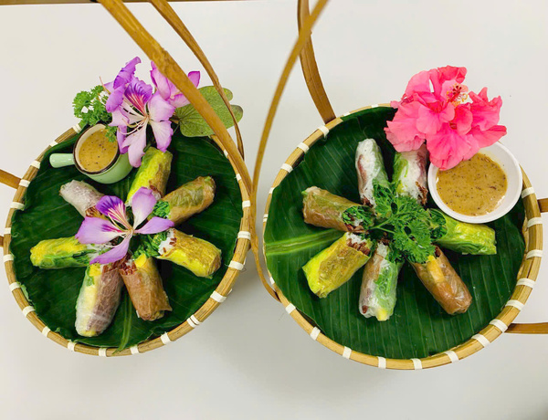 Flowers Rolls