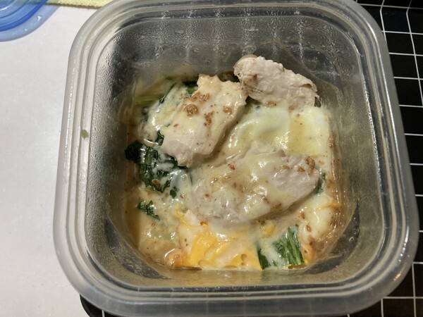 小松菜と鶏ムネ肉のレンジ蒸し