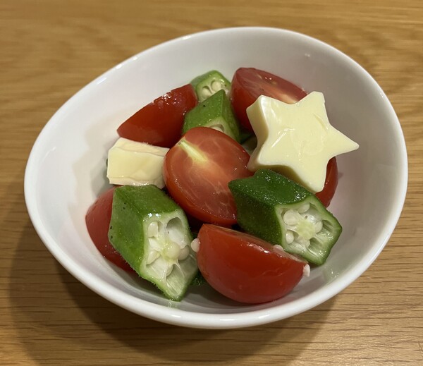 夏野菜のキラキラサラダ