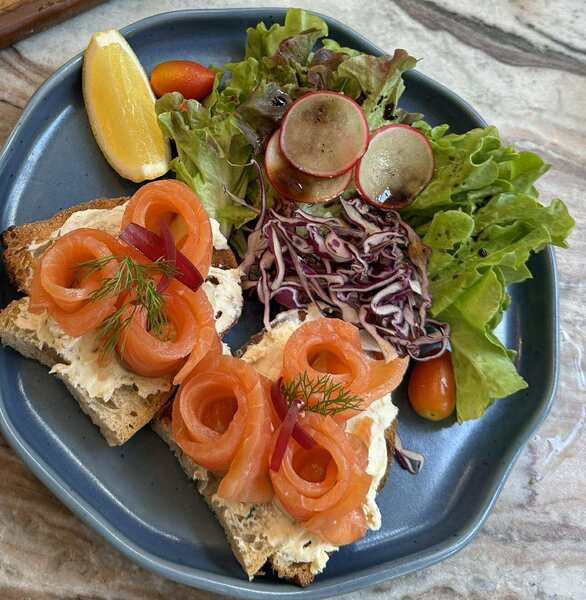 Salad Bread