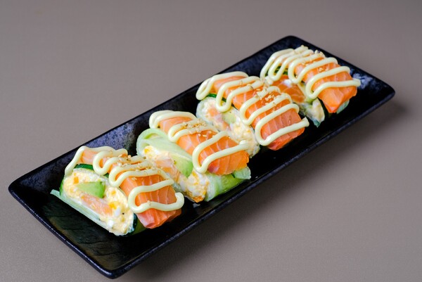 Perfect egg salad cucumber roll