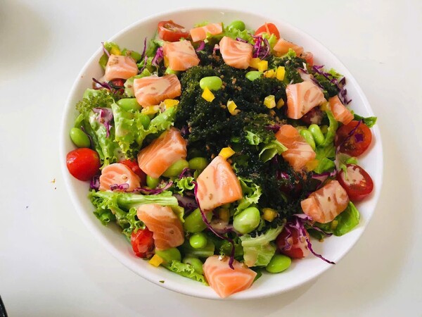 Dancing seagrape salad